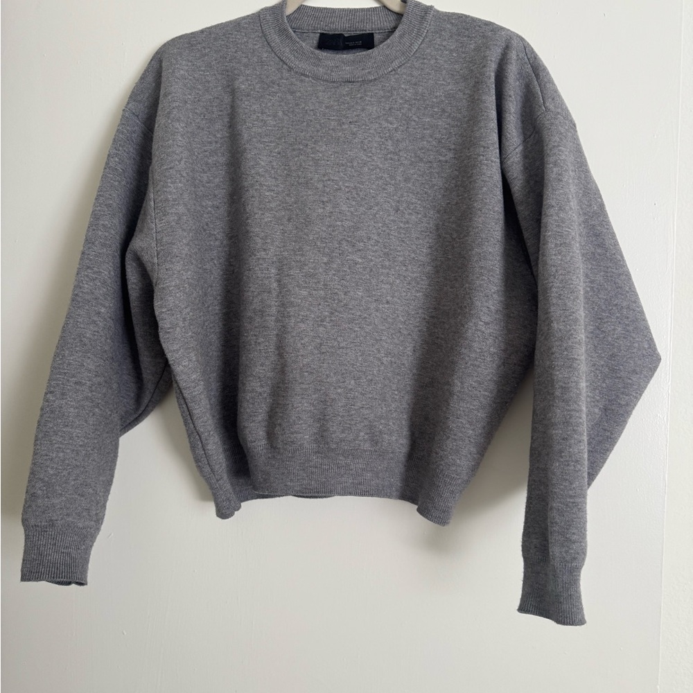 Zara Women's Sweater in Heather Gray